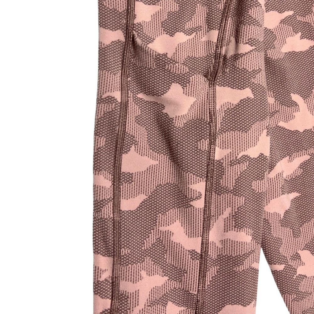 Athleta Ultimate Stash Pocket Capri Small Pink Mauve Camo High Rise Workout EUC - Picture 4 of 8